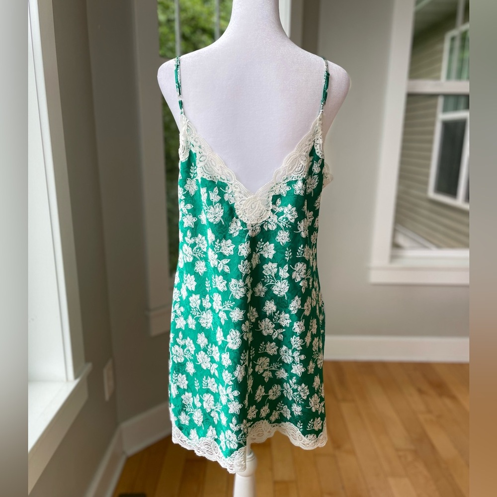 Vintage Victoria’s Secret Gold Label Ivory Green Floral Chemise Slip Dress Small - Picture 2 of 15